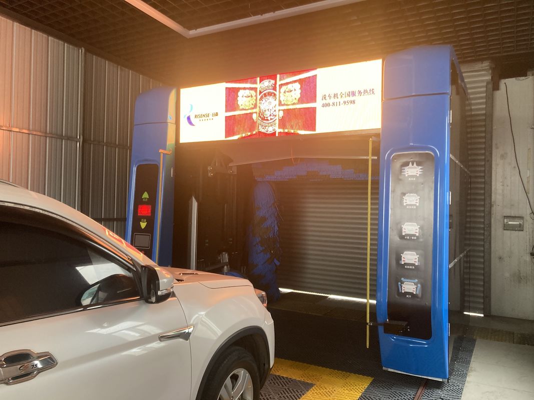 Αυτόματη μηχανή πλύσης αυτοκινήτων CF380 με έξυπνη οθόνη διαφημίσεων